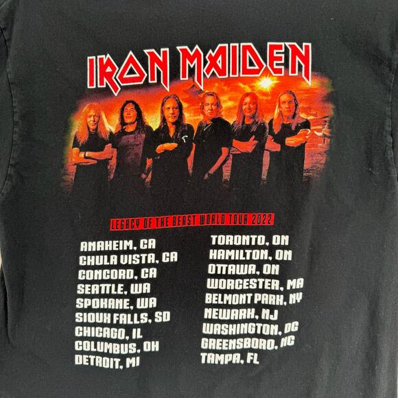 Iron Maiden Legacy of the Beast World Tour 2022 T-Shirt Mens Medium Black - Picture 4 of 9